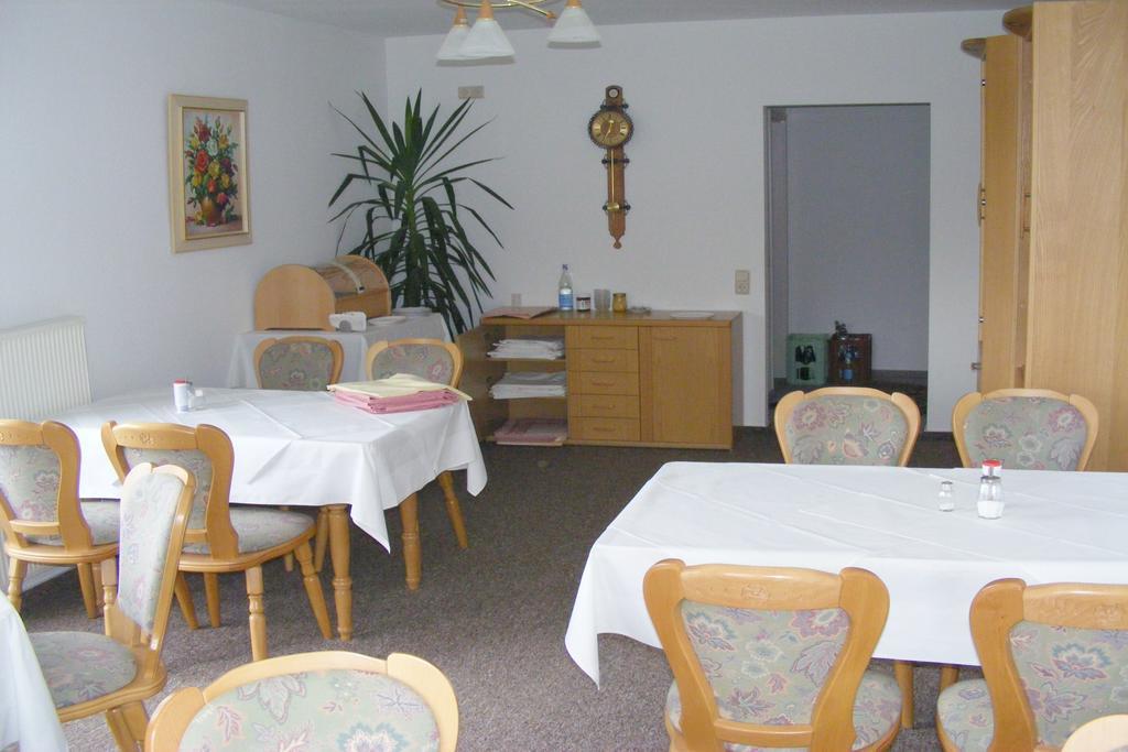 Pension Garni Haus Bismarckhoehe Bad Ems Buitenkant foto