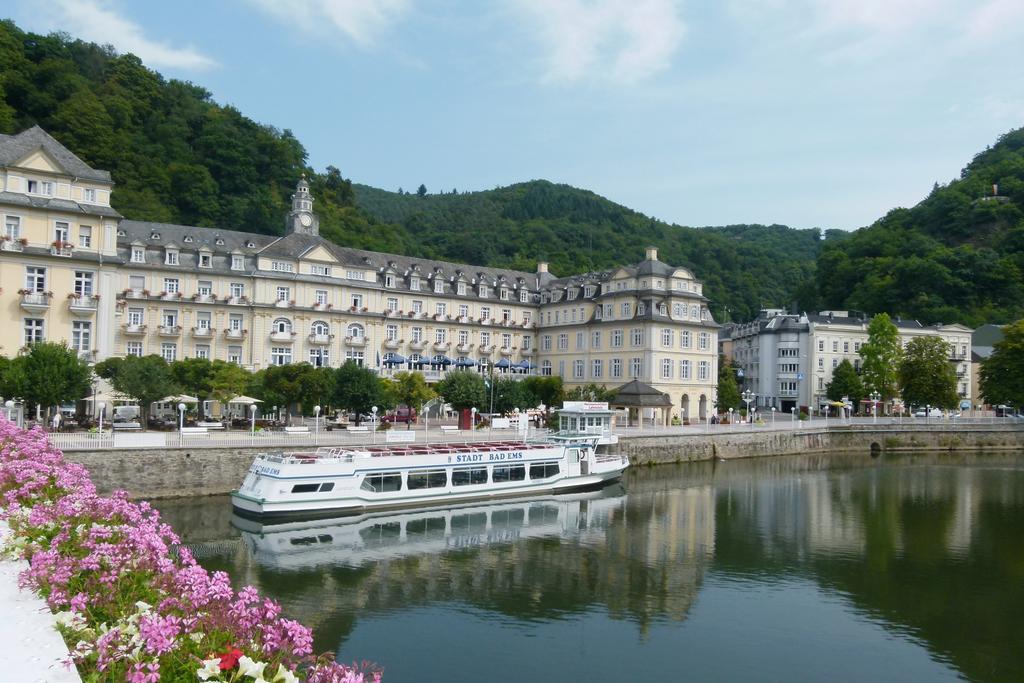 Pension Garni Haus Bismarckhoehe Bad Ems Buitenkant foto