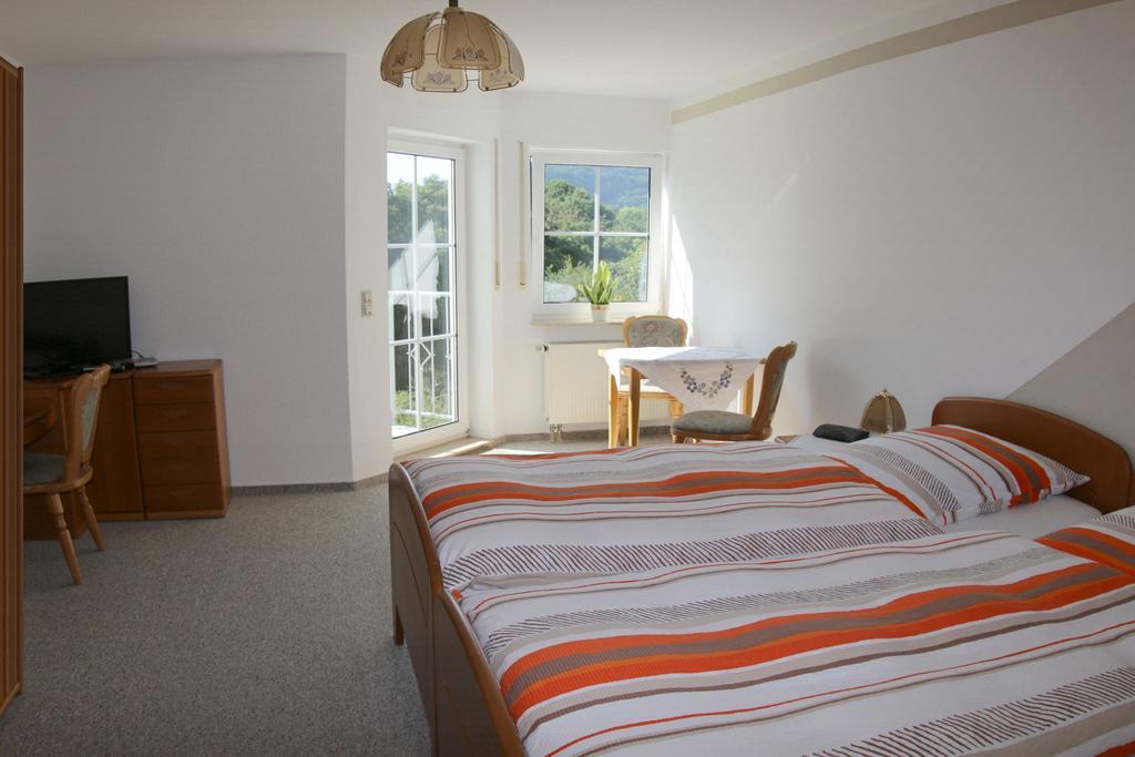 Pension Garni Haus Bismarckhoehe Bad Ems Buitenkant foto