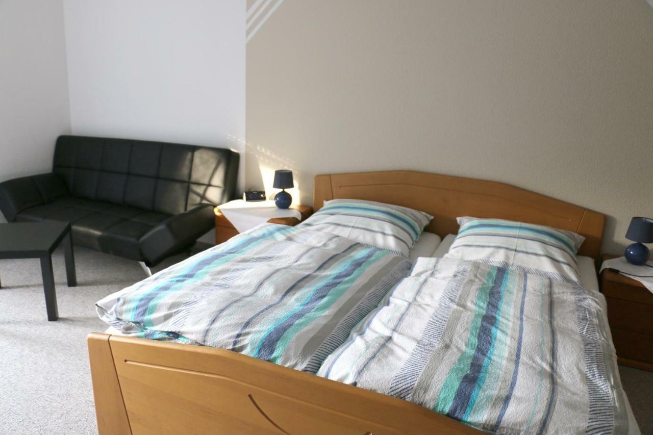 Pension Garni Haus Bismarckhoehe Bad Ems Buitenkant foto